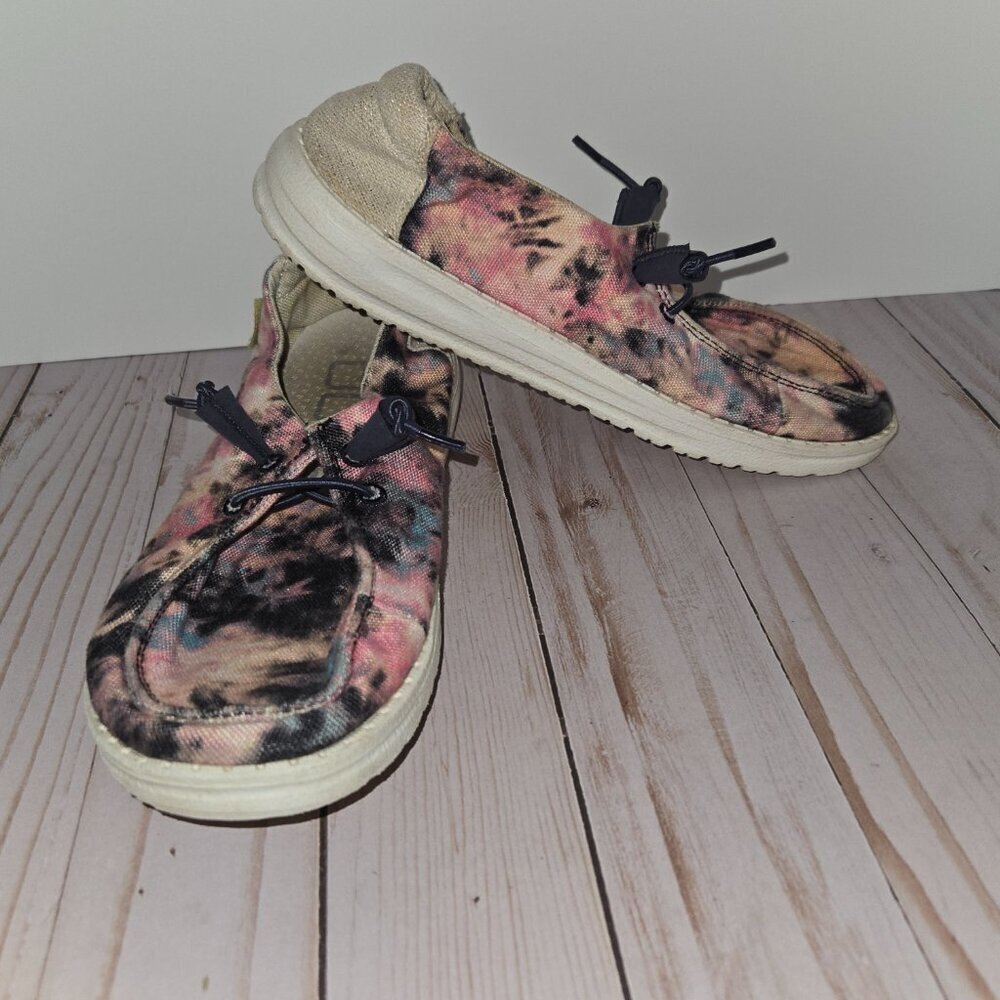 CLEARANCE • Hey Dude • Moccasin  • Youth Size 3 or Ladies Size 4 - Picture 9 of 12